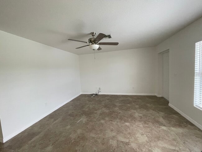 739 Jack Ave S in Lehigh Acres, FL - Building Photo - Building Photo