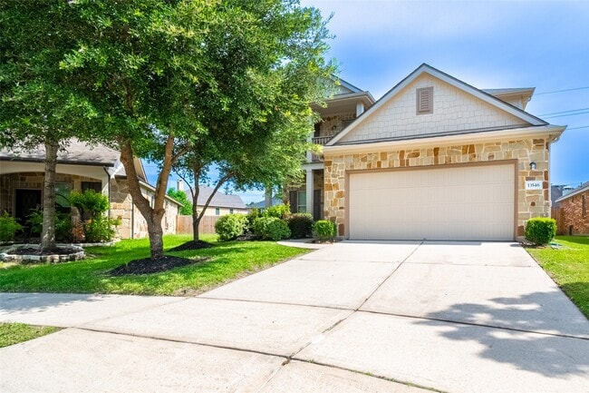 13546 Smith Lake Ln in Houston, TX - Building Photo - Building Photo