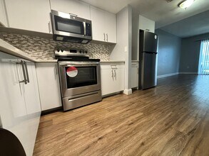 4113 S Semoran Blvd in Orlando, FL - Building Photo - Building Photo