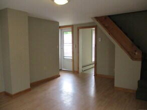 312 Church St in Putnam, CT - Building Photo - Building Photo
