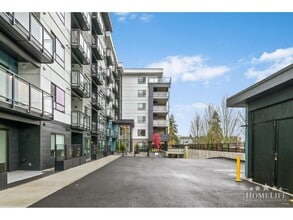 33886 Pine St in Abbotsford, BC - Building Photo - Building Photo