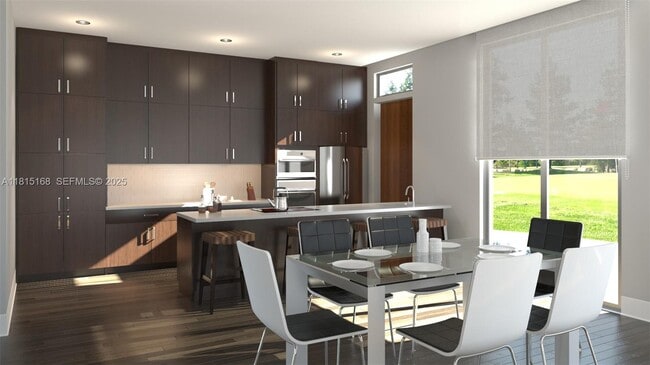 5800 Canal Dr in Greenacres, FL - Building Photo - Building Photo