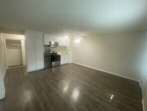 33792 Robles Dr in Dana Point, CA - Building Photo - Building Photo