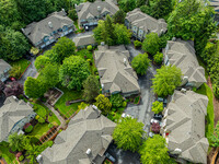 Sammamish Pointe in Issaquah, WA - Foto de edificio - Building Photo