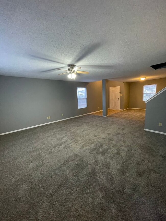 843 Streamside Dr in Greenfield, IN - Building Photo - Building Photo