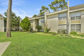 1950 Spenwick Dr in Houston, TX - Foto de edificio - Building Photo