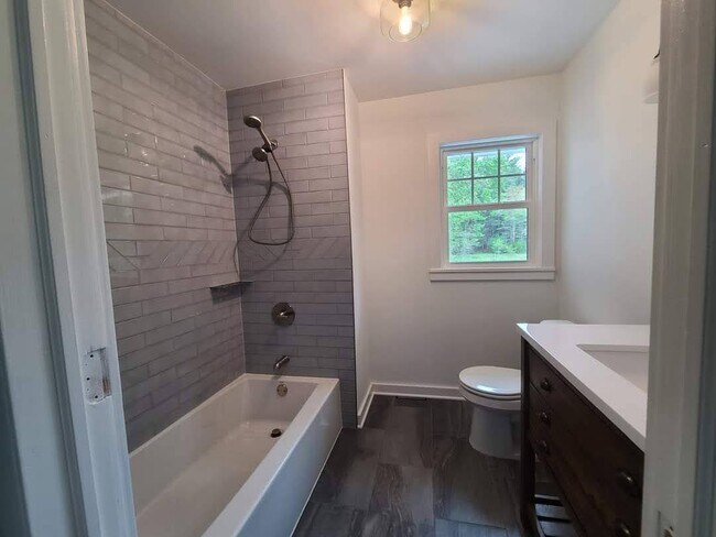 5 Beaver Brook Rd, Unit Lower in Yulan, NY - Building Photo - Building Photo