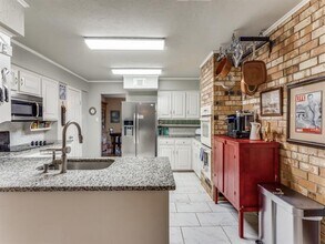 7905 Skylake Dr in Fort Worth, TX - Building Photo - Building Photo
