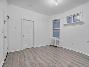 22 Harrison Ave, Unit 2 in Garfield, NJ - Building Photo - Building Photo