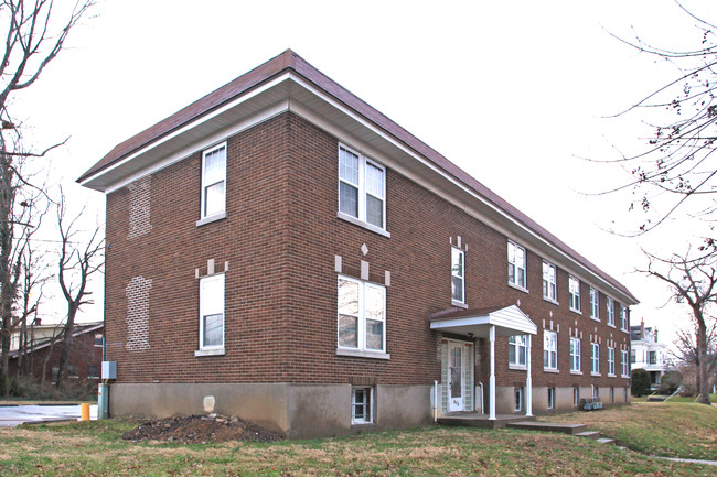 4425 S Broadway in Louisville, KY - Building Photo - Building Photo