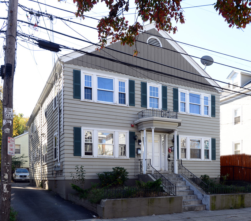 164 Regent Ave in Providence, RI - Building Photo