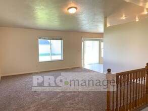 1303 Jackson Dr in Ammon, ID - Building Photo - Building Photo