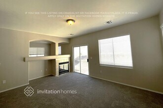 6554 E Coronado Canyon Ave in Las Vegas, NV - Foto de edificio - Building Photo