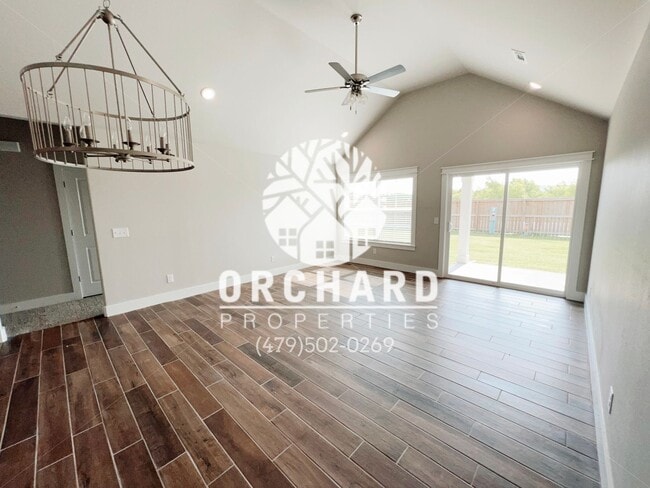383 N Cloudy Loop in Farmington, AR - Building Photo - Building Photo