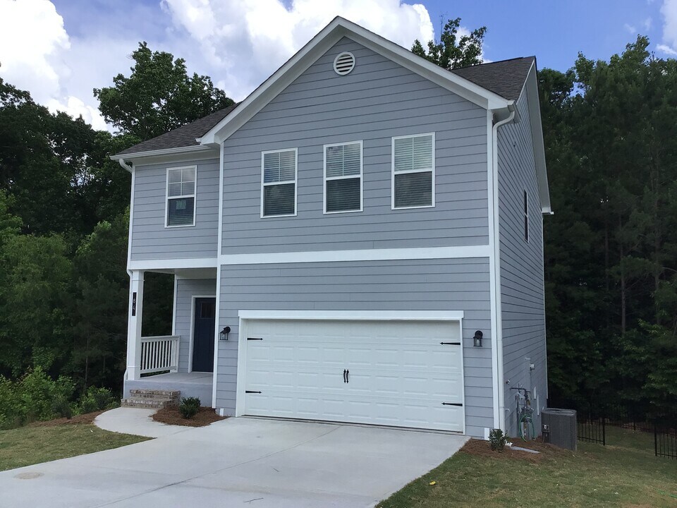 84 Andrew Jackson Ct in Dallas, GA - Building Photo