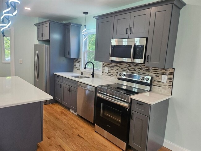 26 Phillips St in Salem, MA - Building Photo - Building Photo
