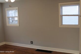 127 Kennedy Ave, Unit 3 in Louisville, KY - Building Photo - Building Photo