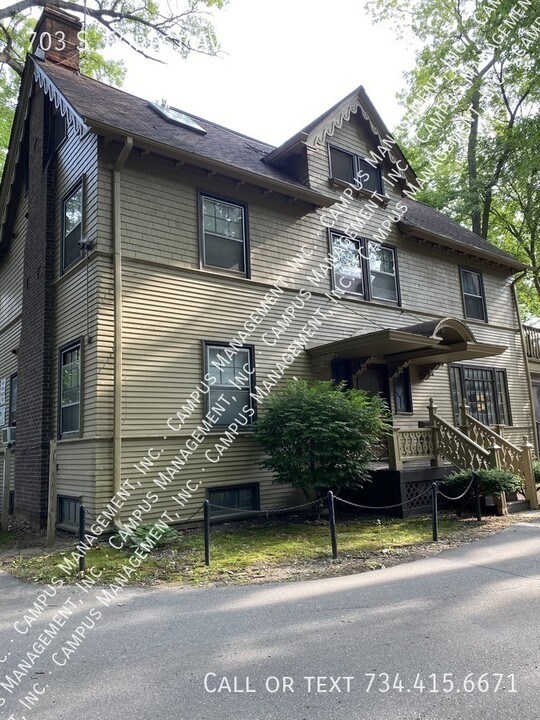 703 S Forest Ave in Ann Arbor, MI - Building Photo