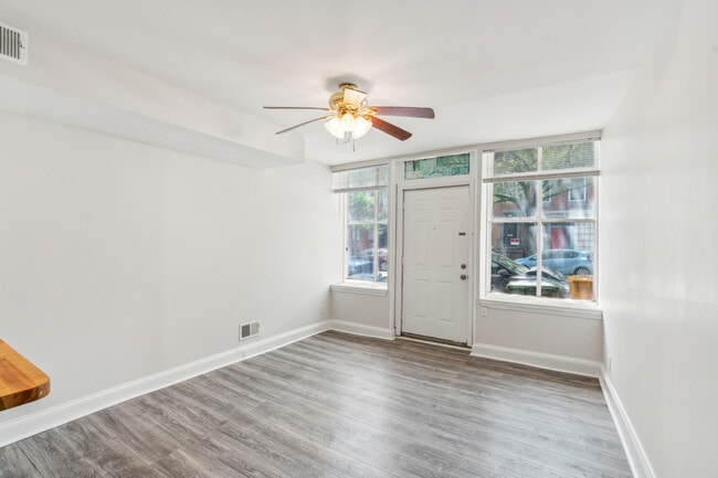 822 W Lombard St, Unit 100