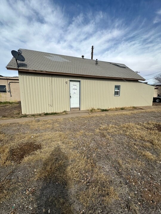609 Hinkle St in Clovis, NM - Building Photo