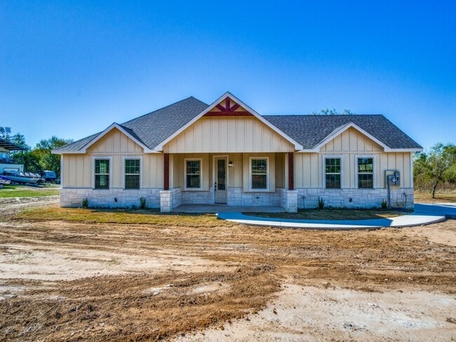 2860 County Rd 312 in Cleburne, TX - Building Photo - Building Photo
