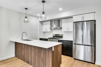 11514-11587 87 St NW in Edmonton, AB - Building Photo - Building Photo
