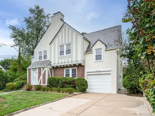 property at 189 Nassau Ave