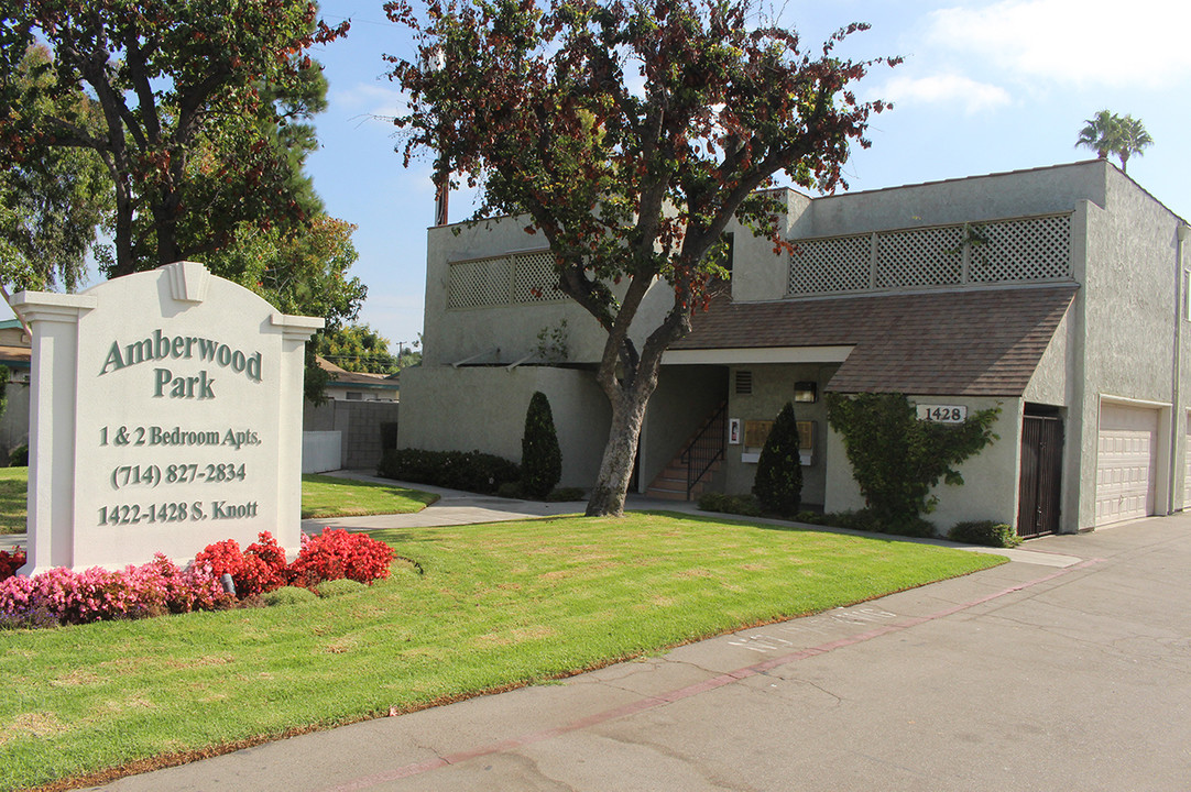 1422-1428 S Knott Ave in Anaheim, CA - Foto de edificio