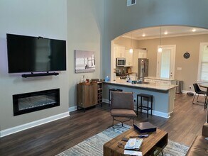 7414 Appling Rain Dr in Cordova, TN - Building Photo - Building Photo