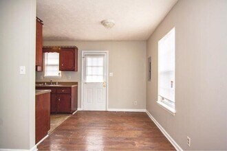 670 Artic Ave in Oak Grove, KY - Building Photo - Building Photo