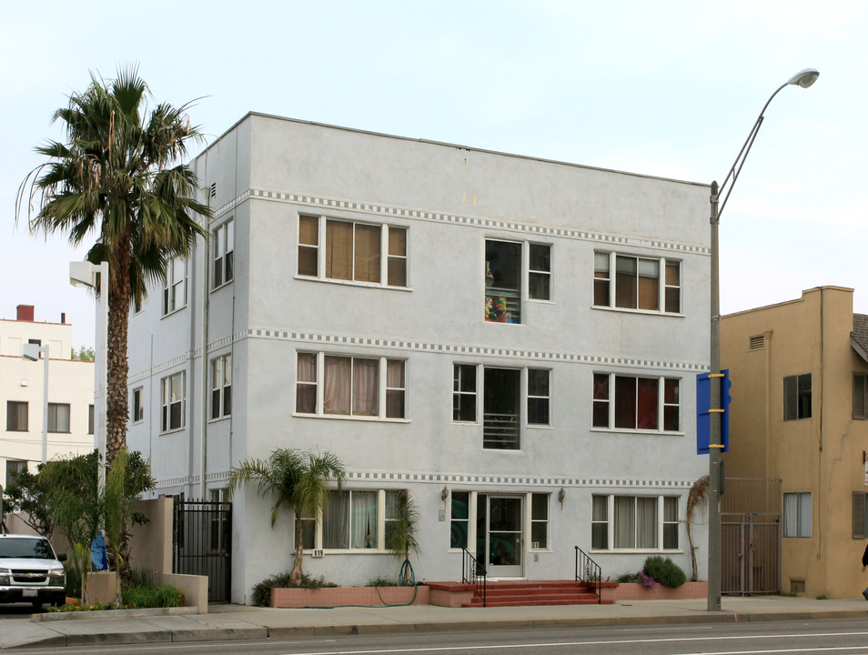 819-821 E Ocean Blvd in Long Beach, CA - Building Photo