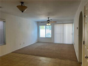 10090 Big Sur Mountain St in Las Vegas, NV - Building Photo - Building Photo