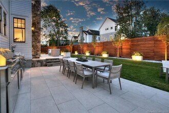 18 Danbury Ave in Westport, CT - Building Photo - Building Photo