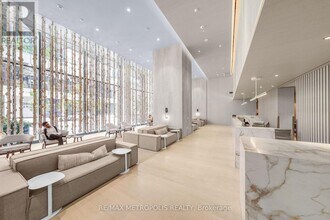 138 Downes St in Toronto, ON - Building Photo - Building Photo