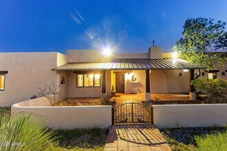 1 Pinto Trail in Sonoita, AZ - Foto de edificio - Building Photo