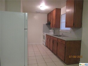 2904 Lake Rd in Killeen, TX - Foto de edificio - Building Photo
