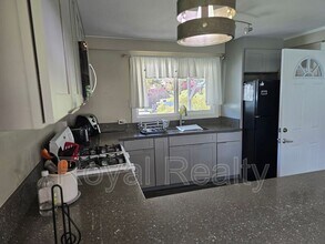 286 Auwaiolimu St in Honolulu, HI - Building Photo - Building Photo