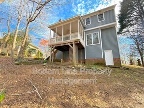 9423 Fairmead Dr in Charlotte, NC - Building Photo - Building Photo