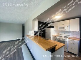 2715 S Norton Ave in Sioux Falls, SD - Building Photo