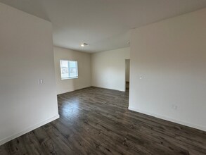 1950 Kathryn Ct in Fernley, NV - Building Photo - Building Photo