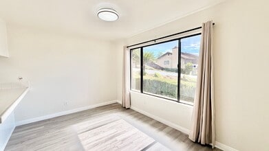 2004 Woodland Glen in Escondido, CA - Building Photo - Building Photo