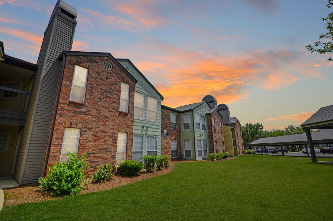 Metropolitan Fishers in Fishers, IN - Building Photo