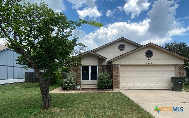 property at 2505 Hemlock Dr