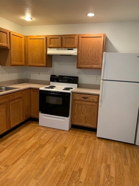 710-712 Daniels St in Brush, CO - Building Photo