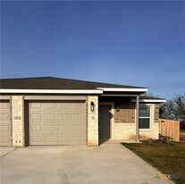 5705 McGregor Lp in Killeen, TX - Building Photo