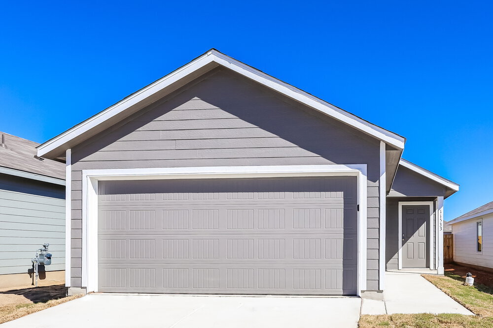 11533 Chestnut Barr Dr in Converse, TX - Building Photo