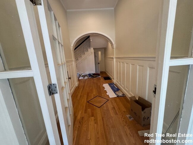 1726 Beacon St in Brookline, MA - Building Photo - Building Photo
