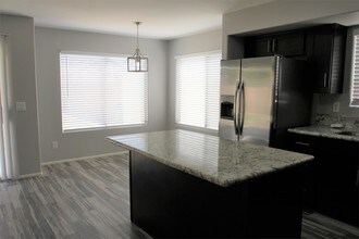 12409 W San Juan Ave in Litchfield Park, AZ - Building Photo - Building Photo