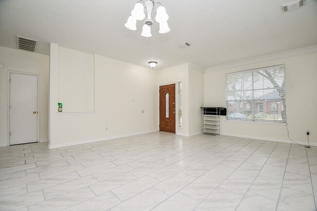 9641 Weldridge Dr in Sugar Land, TX - Building Photo - Building Photo