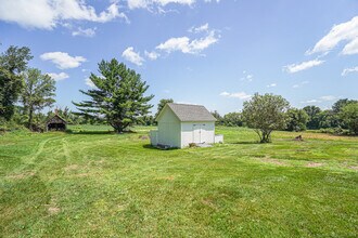 169 Brayman Hollow Rd in Pomfret, CT - Building Photo - Building Photo